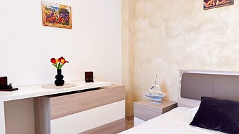 Lady Teresa Apartment by Ca-sa Check