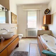 Luxury Majestic Penthouse Apartment