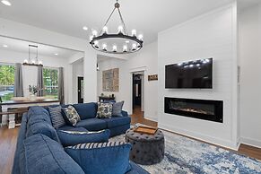 Lakefront Bliss - Fully Loaded