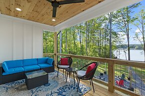 Lakefront Bliss - Fully Loaded