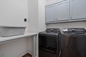 Lakefront Bliss - Fully Loaded