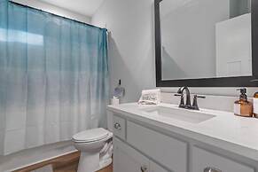 Lakefront Bliss - Fully Loaded