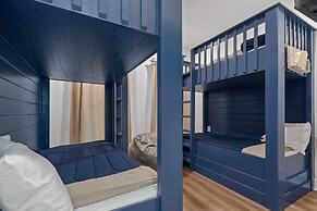 Lakefront Bliss - Fully Loaded