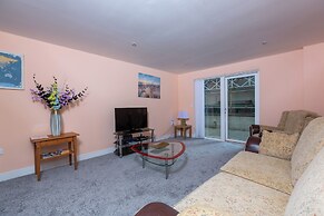 Meridian Bay Apartment