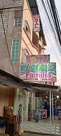 HOSTAL LA GRAN FAMILIA