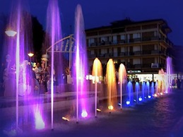 Spacious and Bright Flat With Swimming Pool - Beahost