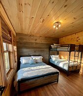 Brand New Chalet With Spectacular Views- Ursa Mons