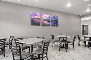 Riverstone Suites - Chippewa Falls