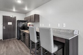 Riverstone Suites - Chippewa Falls