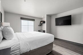 Riverstone Suites - Chippewa Falls