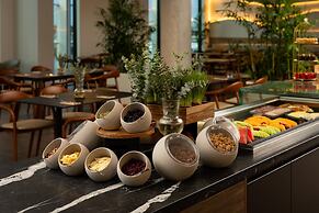 Crowne Plaza Adelaide Mawson Lakes by IHG