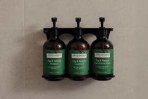 Crowne Plaza Adelaide Mawson Lakes by IHG