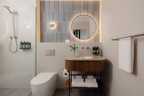 Crowne Plaza Adelaide Mawson Lakes by IHG