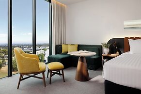 Crowne Plaza Adelaide Mawson Lakes by IHG