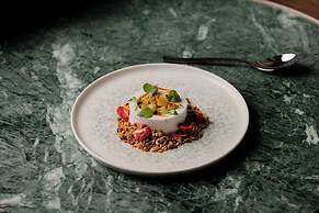 Crowne Plaza Adelaide Mawson Lakes by IHG