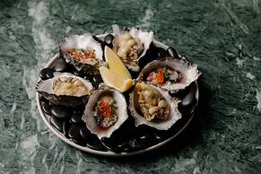 Crowne Plaza Adelaide Mawson Lakes by IHG