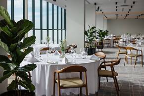 Crowne Plaza Adelaide Mawson Lakes by IHG