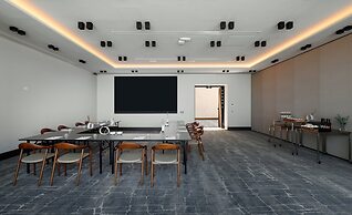 Crowne Plaza Adelaide Mawson Lakes by IHG