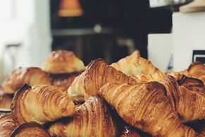 Crowne Plaza Adelaide Mawson Lakes by IHG