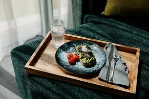 Crowne Plaza Adelaide Mawson Lakes by IHG