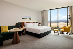 Crowne Plaza Adelaide Mawson Lakes by IHG