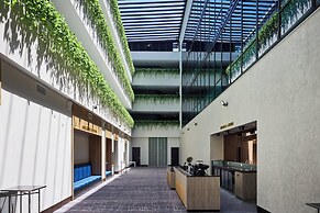 Crowne Plaza Adelaide Mawson Lakes by IHG