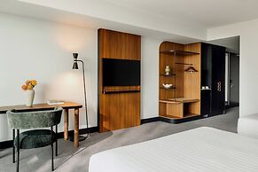 Crowne Plaza Adelaide Mawson Lakes by IHG