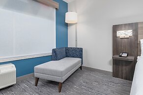Holiday Inn Express & Suites Austin Airport East by IHG