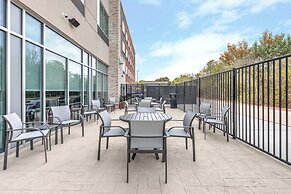 Holiday Inn Express & Suites Austin Airport East by IHG