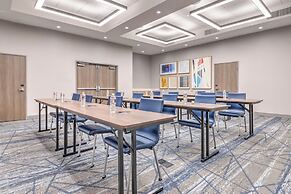 Holiday Inn Express & Suites Austin Airport East by IHG