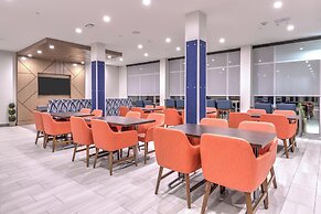 Holiday Inn Express & Suites Austin Airport East by IHG