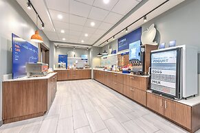 Holiday Inn Express & Suites Austin Airport East by IHG