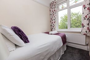 Superior three bedroom house with sea view