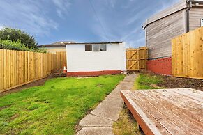 Superior three bedroom house with sea view