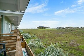 Knot at Work - PRIVATE POOL!