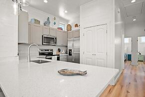 Knot at Work - PRIVATE POOL!