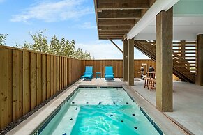 Knot at Work - PRIVATE POOL!