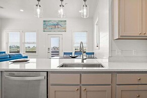 Knot at Work - PRIVATE POOL!