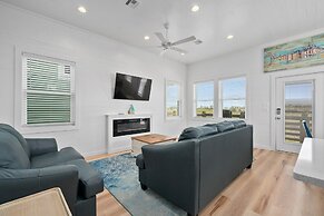 Knot at Work - PRIVATE POOL!