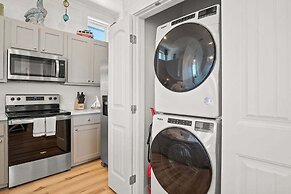 Knot at Work - PRIVATE POOL!