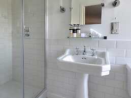 Wellwood Manor Guest House