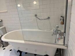 Wellwood Manor Guest House