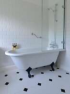 Wellwood Manor Guest House