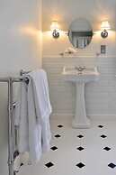 Wellwood Manor Guest House