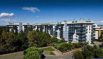 Charming Flat With Shared Pool - Beahost