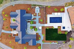 Mayacama Manor by Avantstay Luxe Escape w/ Pool