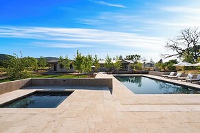 Mayacama Manor by Avantstay Luxe Escape w/ Pool