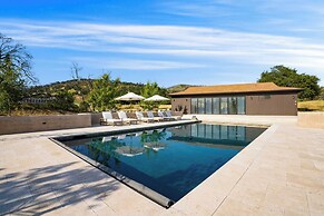 Mayacama Manor by Avantstay Luxe Escape w/ Pool
