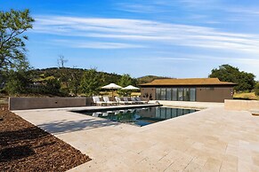 Mayacama Manor by Avantstay Luxe Escape w/ Pool