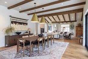 Mayacama Manor by Avantstay Luxe Escape w/ Pool